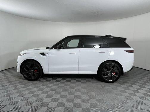 2025 Land Rover Range Rover Sport SE