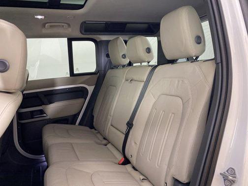 2022 Land Rover Defender 110 S