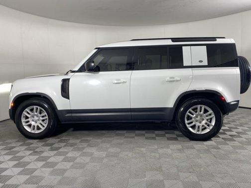 2022 Land Rover Defender 110 S