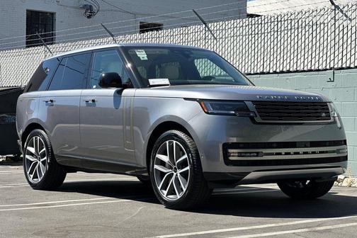 Eiger Grey Metallic 2026 Land Rover Range Rover P400 SE