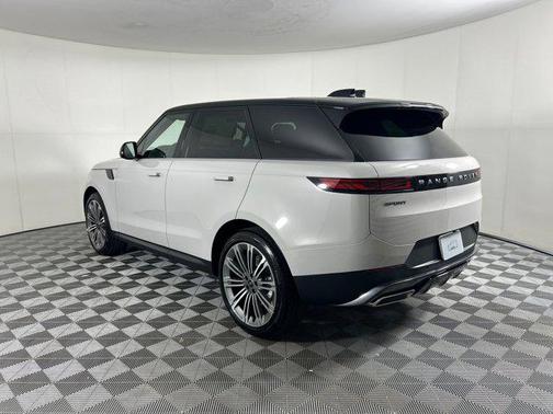 2025 Land Rover Range Rover Sport SE