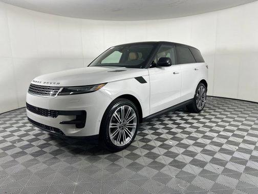 2025 Land Rover Range Rover Sport SE