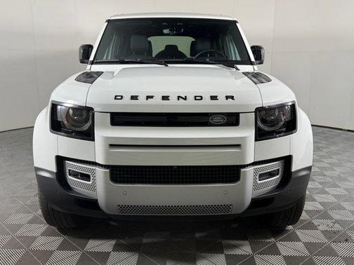 2025 Land Rover Defender 110 P300