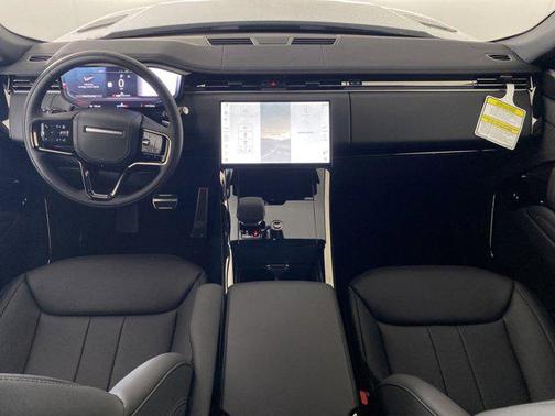2025 Land Rover Range Rover Sport SE