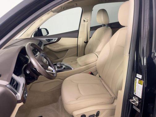 2019 Audi Q7 45 Premium Plus
