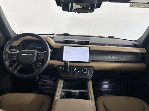 2025 Land Rover Defender 110 V8