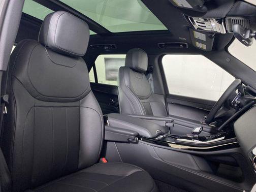 2025 Land Rover Range Rover Sport P360 S