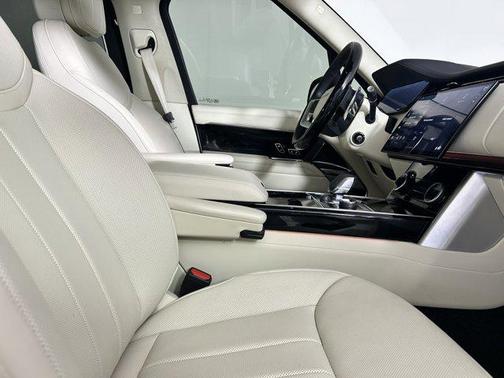 2023 Land Rover Range Rover P400 SE