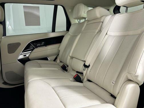 2023 Land Rover Range Rover P400 SE