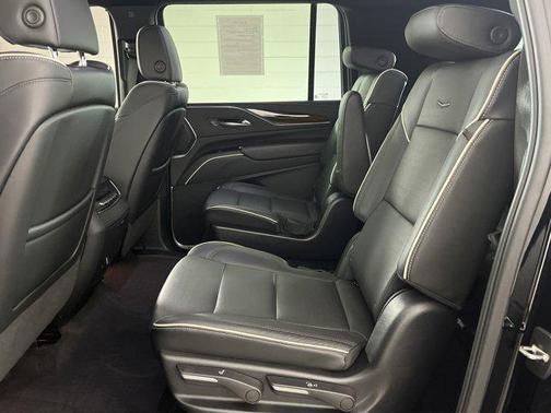 2023 Cadillac Escalade ESV Premium Luxury