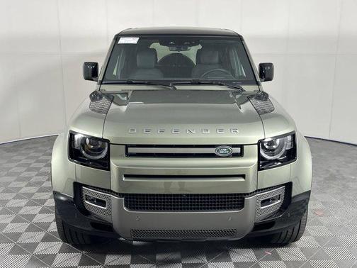 2025 Land Rover Defender 110 P500 X-Dynamic SE