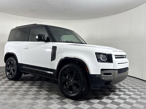 2024 Land Rover Defender 90 P400 X-Dynamic SE