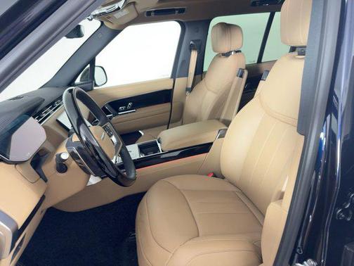 2026 Land Rover Range Rover P530 SE