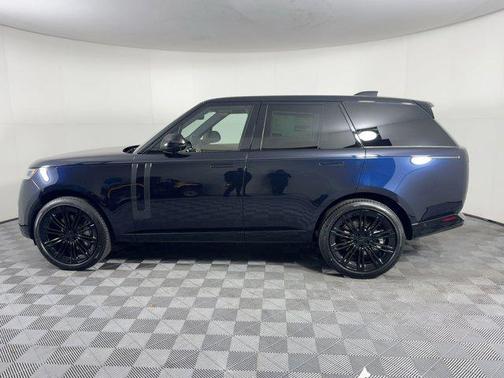 2026 Land Rover Range Rover P530 SE