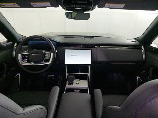 2024 Land Rover Range Rover P530 SE