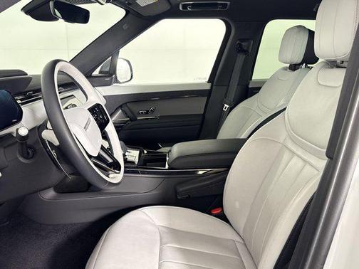 2024 Land Rover Range Rover Sport SE