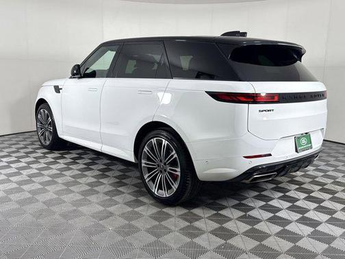 2024 Land Rover Range Rover Sport SE