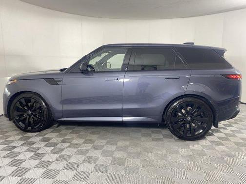 2024 Land Rover Range Rover Sport SE