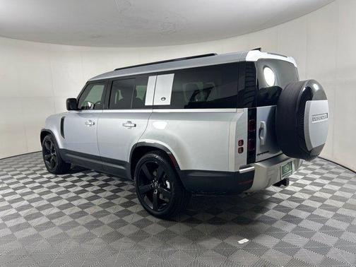 2024 Land Rover Defender 130 P300 S