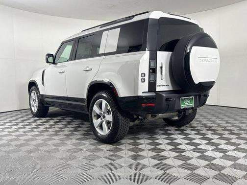 2026 Land Rover Defender P400 X-Dynamic SE