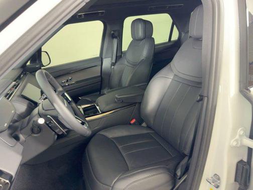 2023 Land Rover Range Rover Sport SE