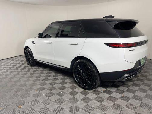 2023 Land Rover Range Rover Sport SE