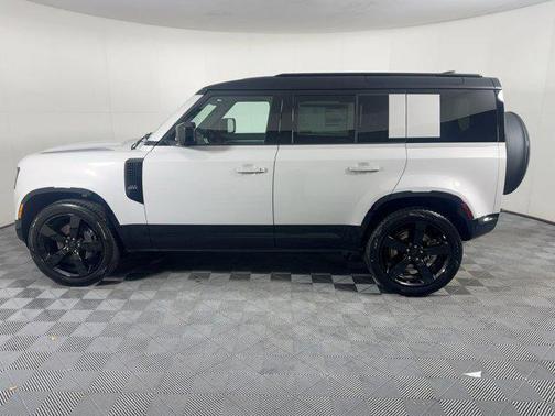 2026 Land Rover Defender P400 X-Dynamic SE