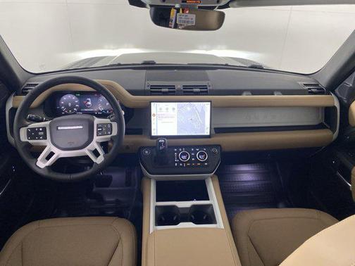 2025 Land Rover Defender 110 P400 S
