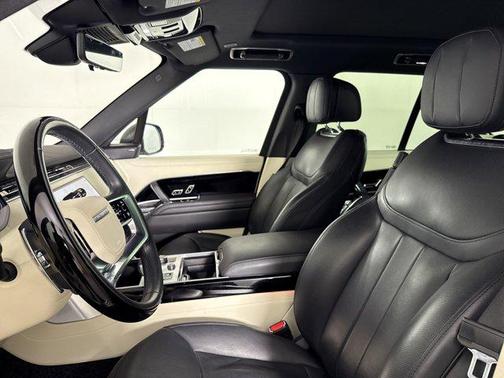 White 2023 Land Rover Range Rover P400 SE