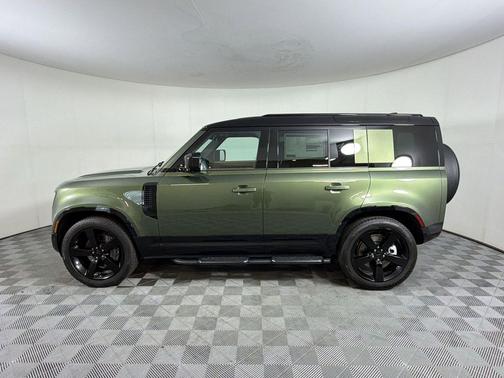 Woolstone Green Metallic 2026 Land Rover Defender P400 X-Dynamic SE