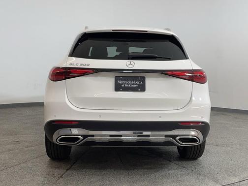 2025 Mercedes-Benz GLC 300 Base