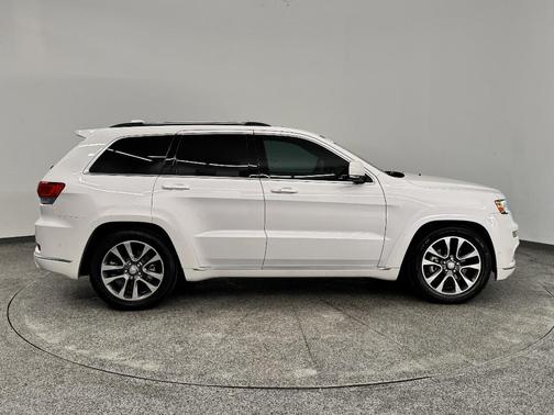 2017 Jeep Grand Cherokee Summit