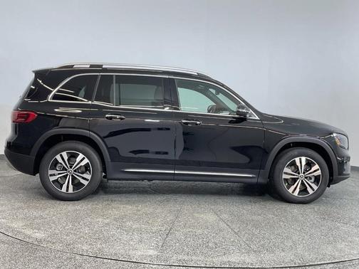 2025 Mercedes-Benz GLB 250 Base