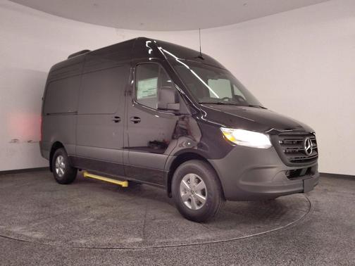 Obsidian Black Metallic 2026 Mercedes-Benz Sprinter 2500 Standard Roof