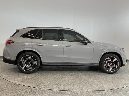 2025 Mercedes-Benz GLC 350e Base