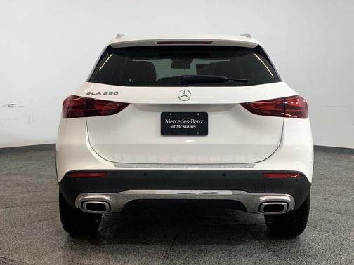 2025 Mercedes-Benz GLA 250 Base