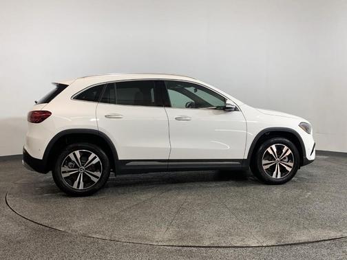 2025 Mercedes-Benz GLA 250 Base