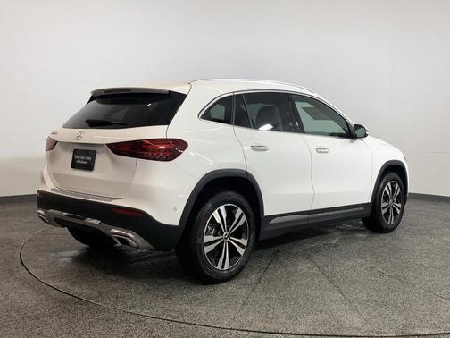 2025 Mercedes-Benz GLA 250 Base