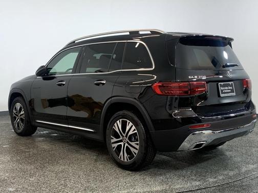 2025 Mercedes-Benz GLB 250 Base