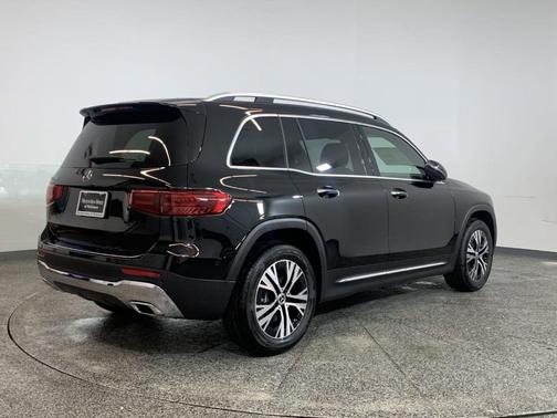 2025 Mercedes-Benz GLB 250 Base