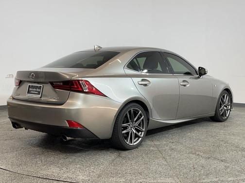2015 Lexus IS 250 Crafted Line