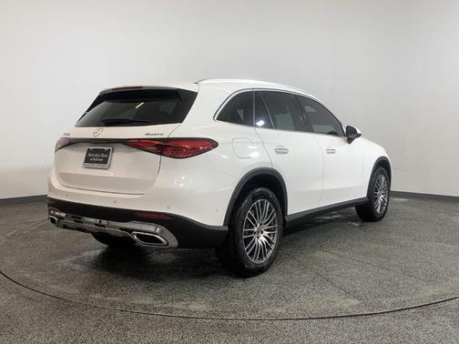 2025 Mercedes-Benz GLC 300 4MATIC