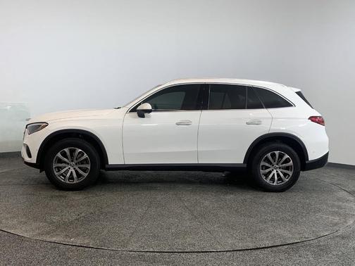 2025 Mercedes-Benz GLC 300 4MATIC