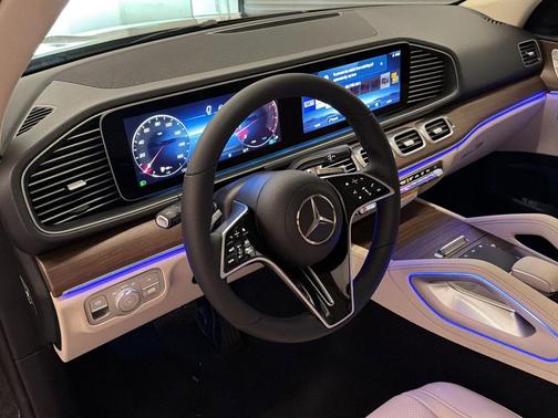 Obsidian Black Metallic 2026 Mercedes-Benz GLE 450 4MATIC