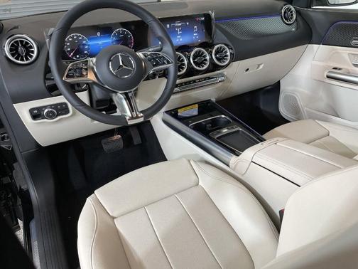 2025 Mercedes-Benz GLA 250 Base