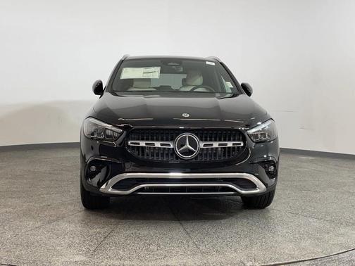 2025 Mercedes-Benz GLA 250 Base