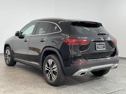 2025 Mercedes-Benz GLA 250 Base