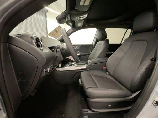 2026 Mercedes-Benz GLB 250 Base