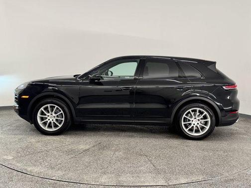 2024 Porsche Cayenne AWD