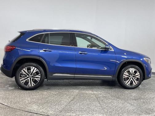 2025 Mercedes-Benz GLA 250 Base